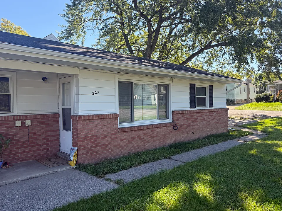 223 S Rosemary Ave #223