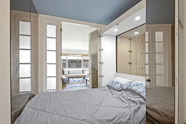 Sold by HomeDax Real Estate | media 8