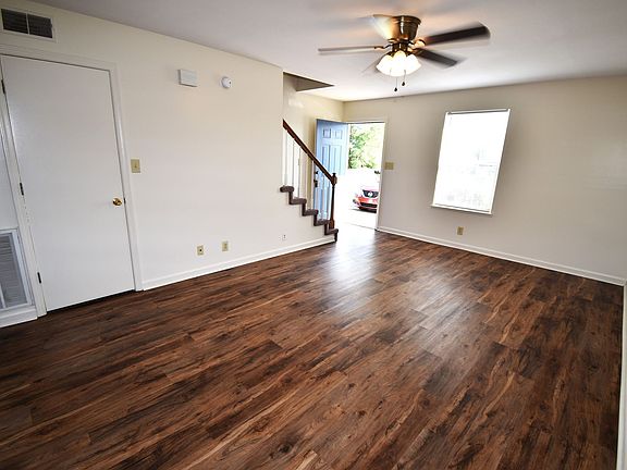 4th image of 550 Syracuse Dr #551B