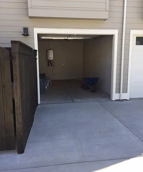 1306 Roycroft Ln #B — Photo 13