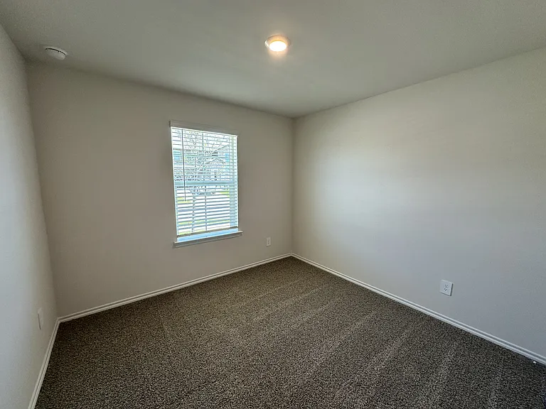 3310 Catamount Dr — Photo 8