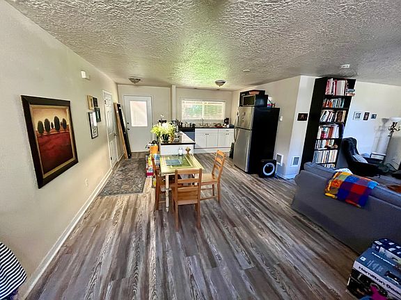 Dining area, kitchen
