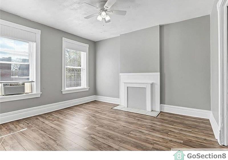 1st image of 3249 Texas Ave Floor 2