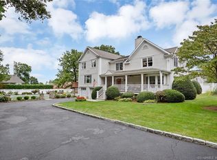 20 Ocean Dr E, Stamford, CT 06902