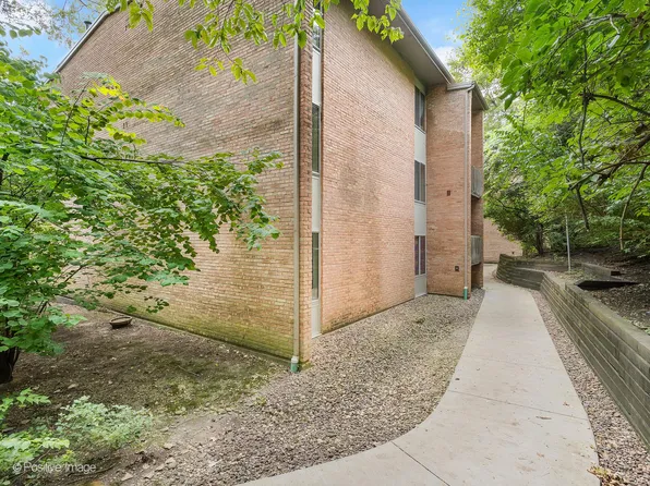 5900 Forest View Rd APT 3A, Lisle, IL 60532
