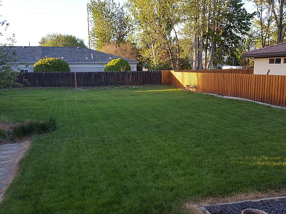 Huge back yard