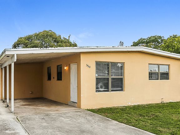 3rd image of 550 NW 29th Ter