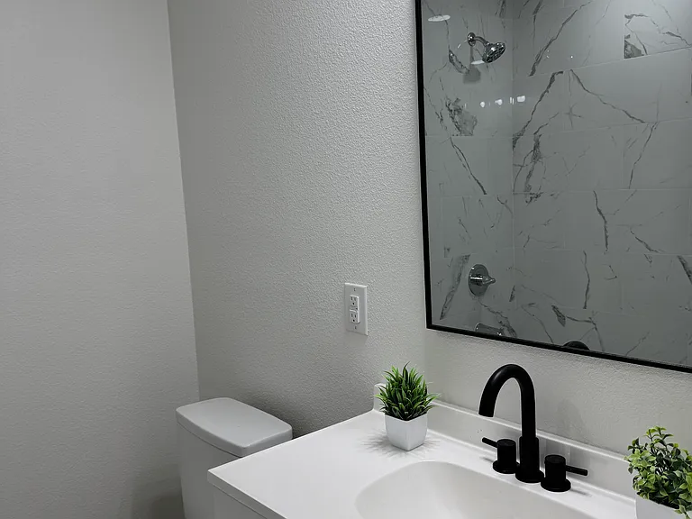 310 Sunset Ct — Photo 11