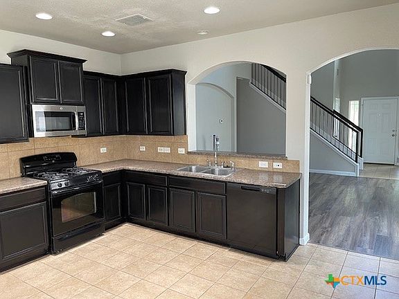 5th image of 238 Linden Ln