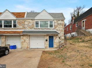 707 Livezey Ln, Philadelphia, PA 19128