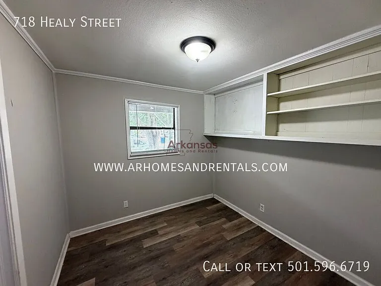 718 Healy St — Photo 13