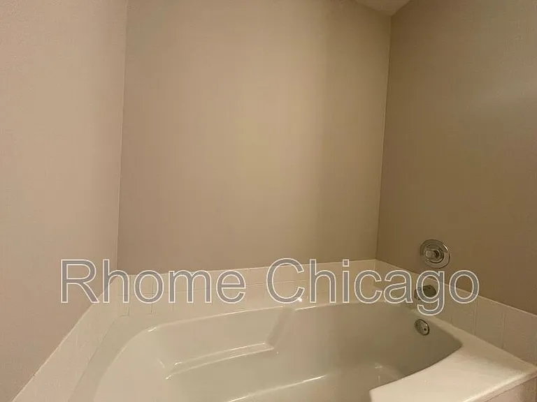 519 W Parkside Dr — Photo 27