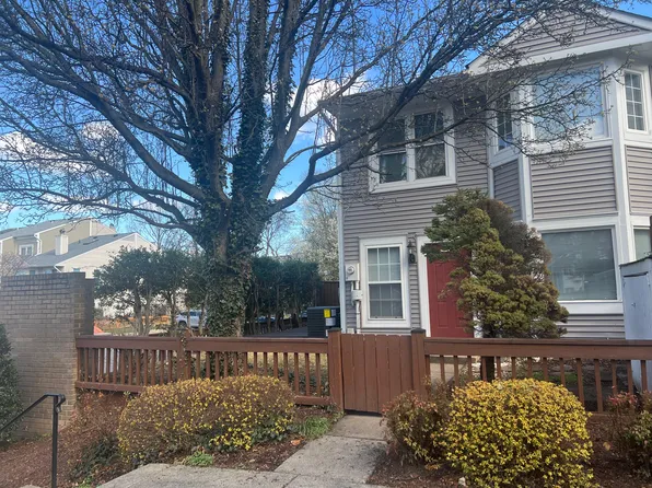 6027 Sunset Ridge Ct, Centreville, VA 20121