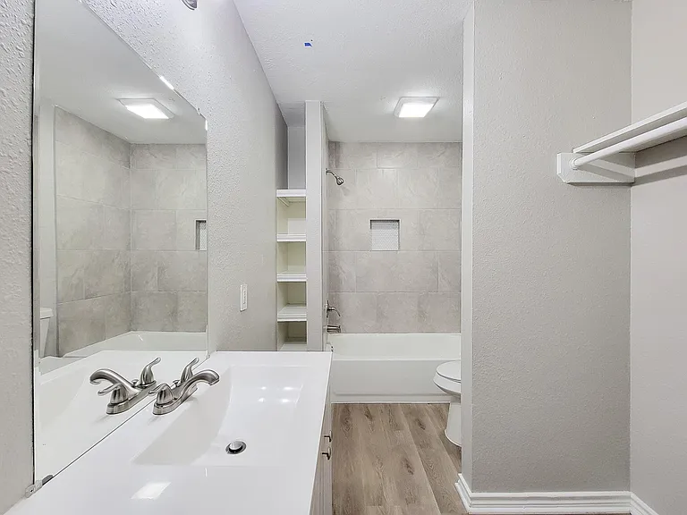 15814 Murrelet Ct — Photo 29