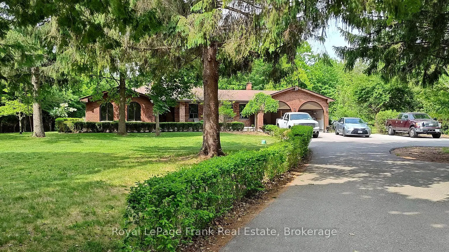 4 bed, $4,000 — Photo 1