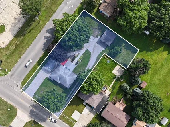 3541 Hammond Ave, Waterloo, IA 50702
