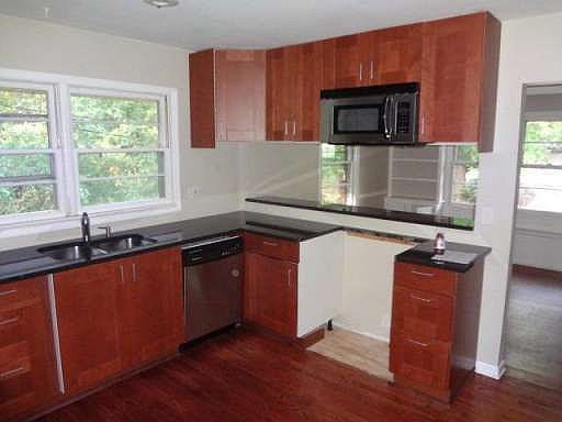 3rd image of 2555 Ball Park Dr