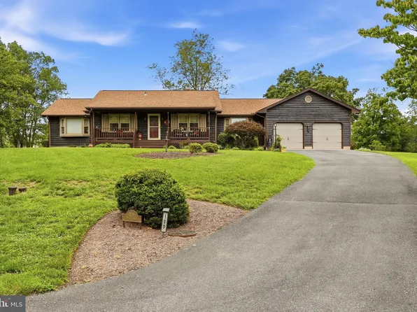 109 Par Ct, Cross Junction, VA 22625