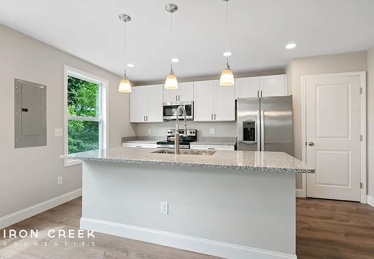 64 Hansel Ave #10 — Photo 4