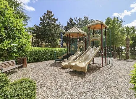 703 Hangnest Ln — Photo 5