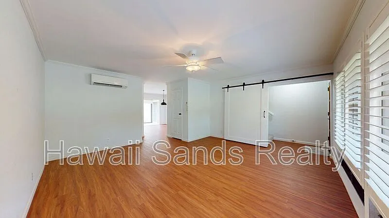 Building Photo - 98-1731 Kaahumanu St #33C