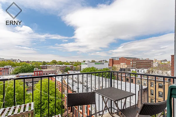 Rented by ERNY LLC | media 17