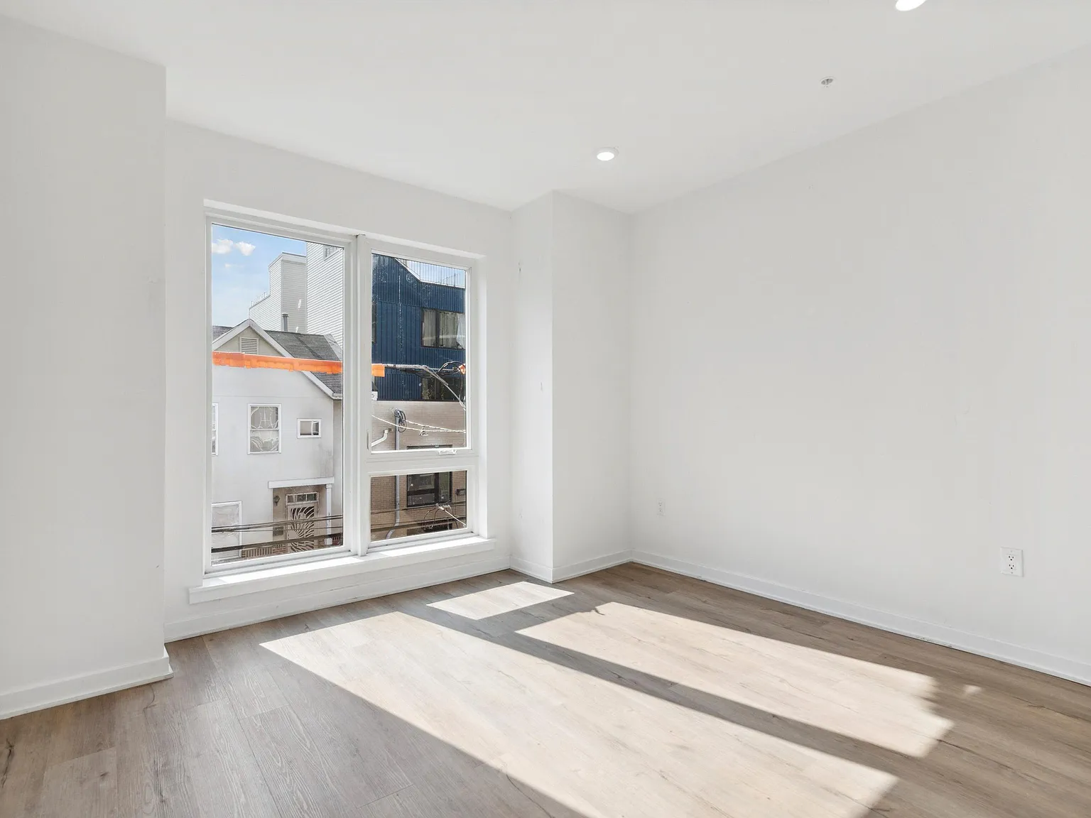 1809 N 18th ST Unit B — Photo 3