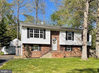 26053 Crescent Ln, Mechanicsville, MD 20659