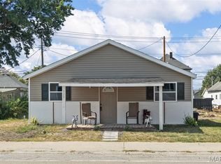 329 S Main St, Dupo, IL 62239