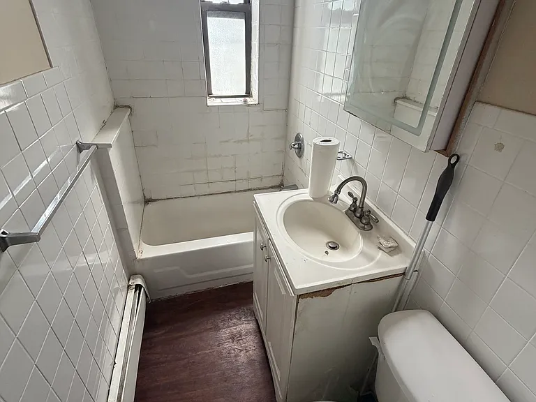 43-10 25th Ave #3L — Photo 6