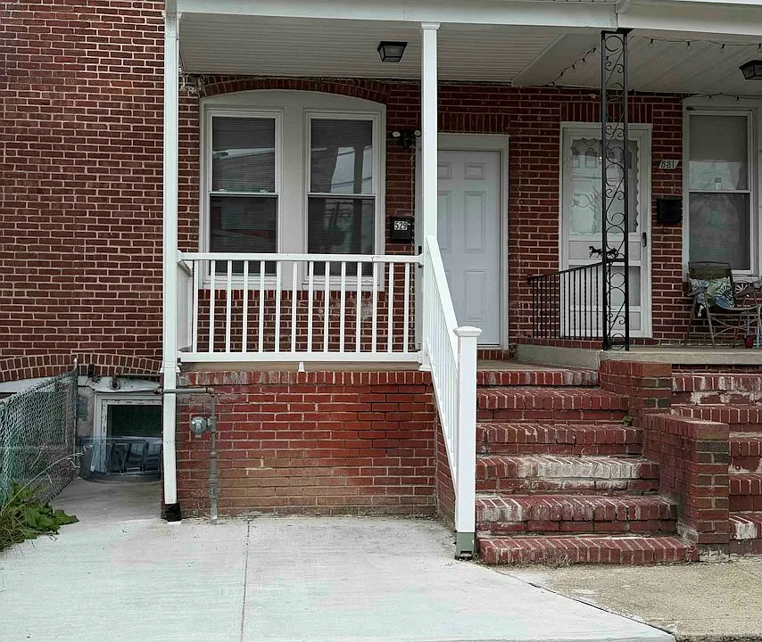 529 S Longwood St #E