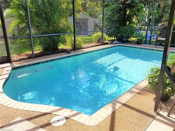 5th image of 5923 Sandburg Dr