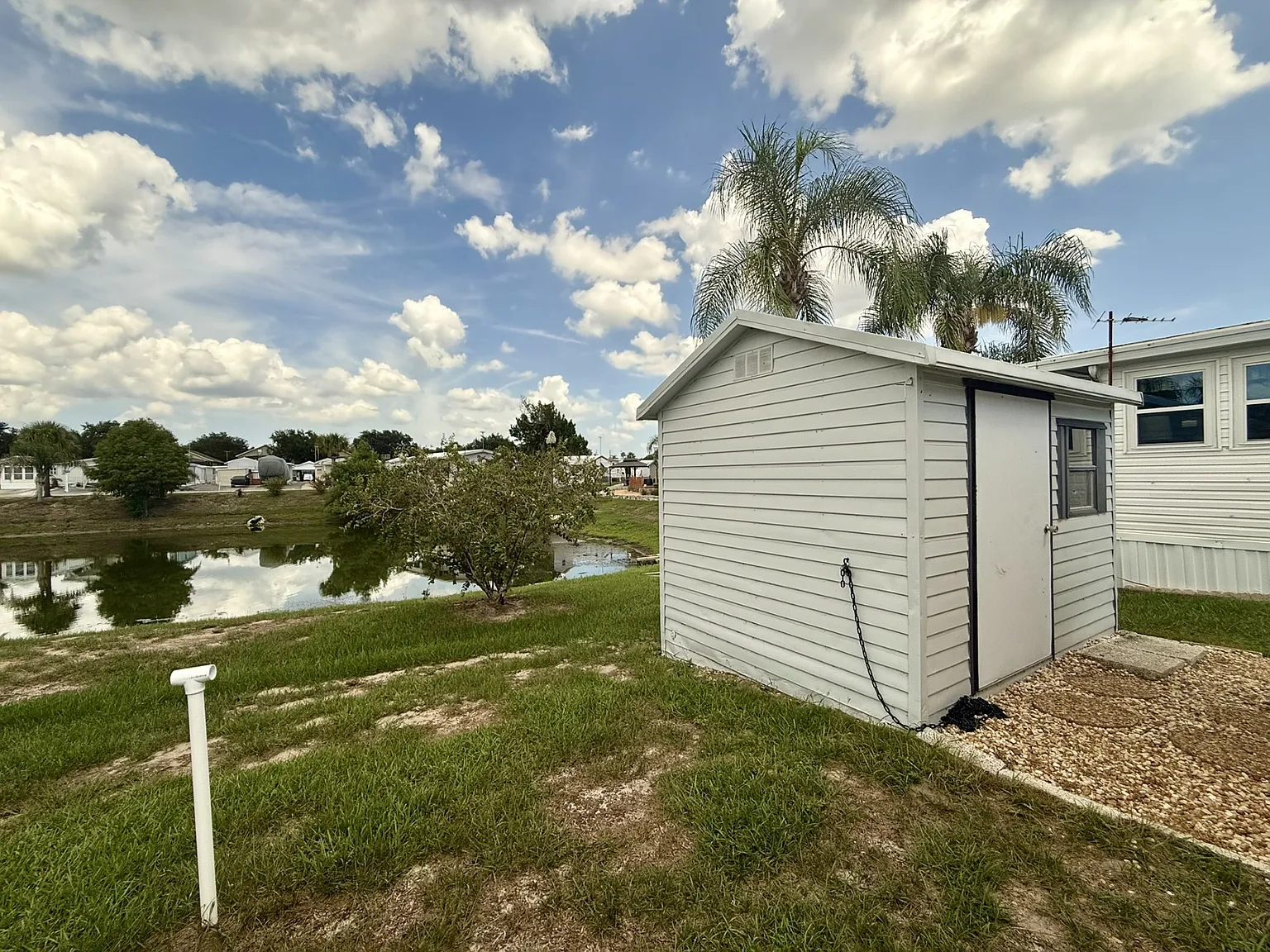 1 bed, 298 sqft, $900 — Photo 3