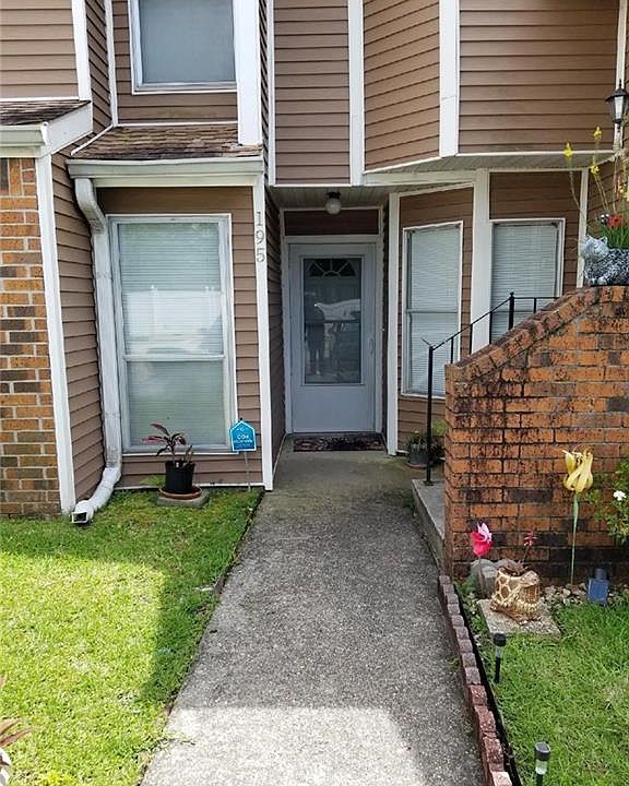 1st image of 195 Avant Garde Cir Unit 195