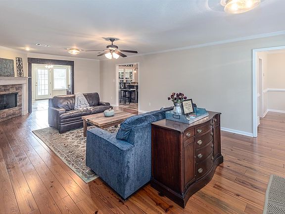 2nd image of 7120 Alder Wood Dr