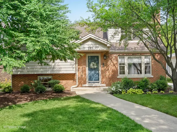 733 S Kensington Ave, La Grange, IL 60525