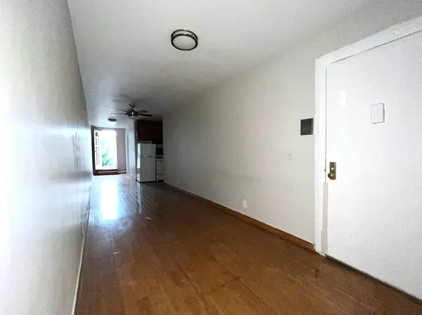 371 Columbia Street image 3 of 7