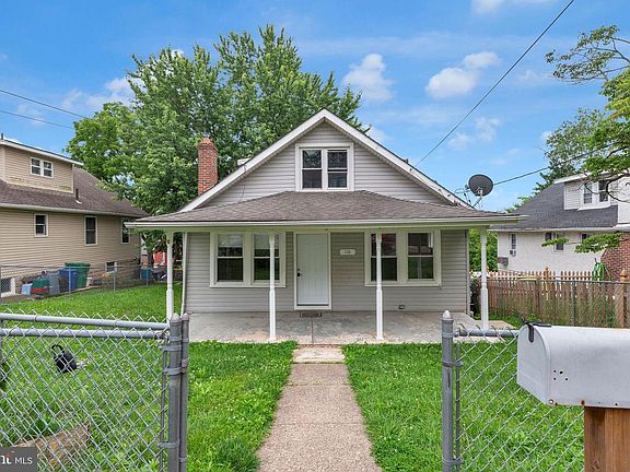 2nd image of 110 Woodlawn Ave