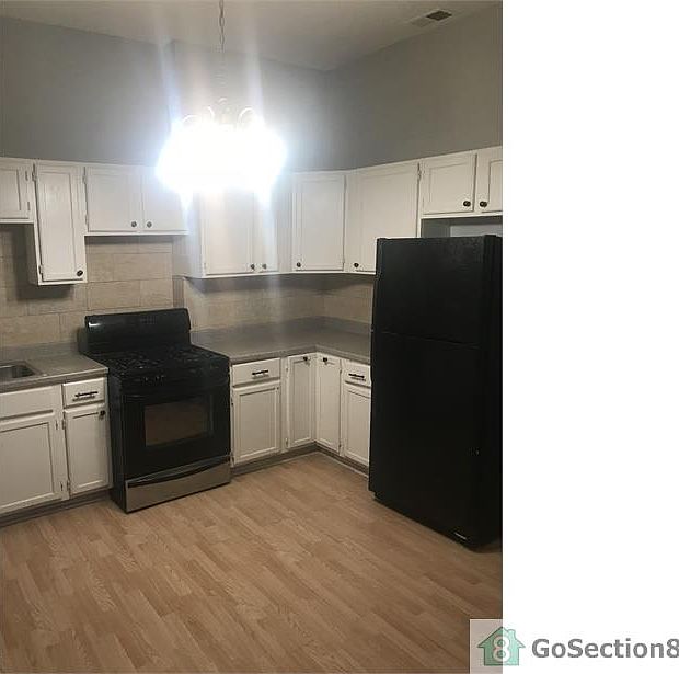 1st image of 5226 S Michigan Ave Unit 1N