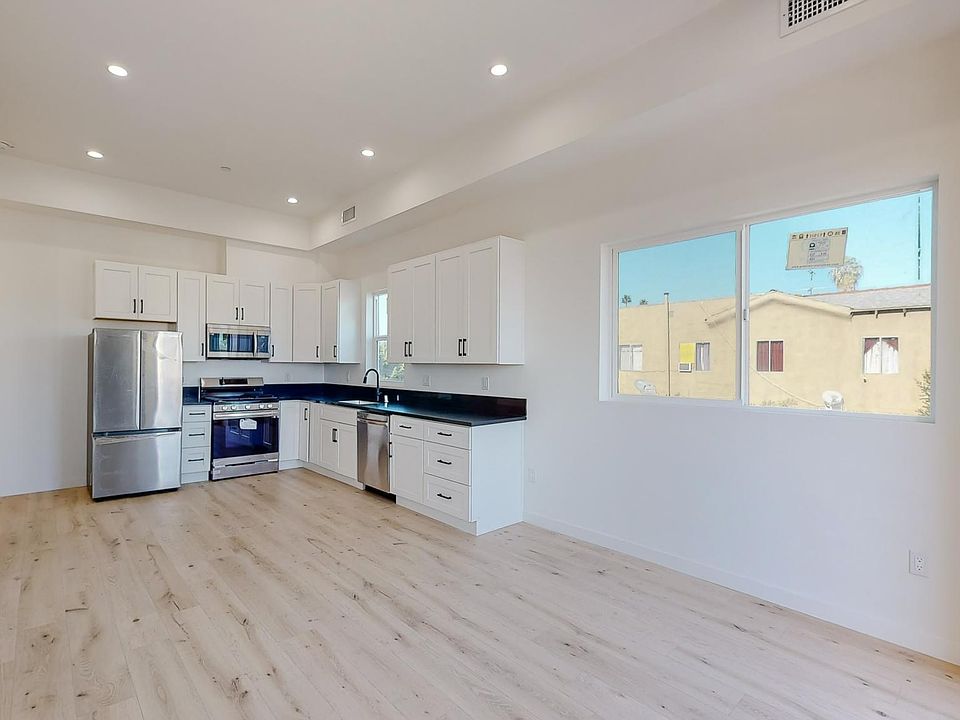 1st image of 1507 S Cloverdale Ave