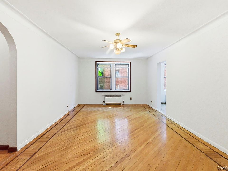 1st image of 1 Broad Pkwy #3M
