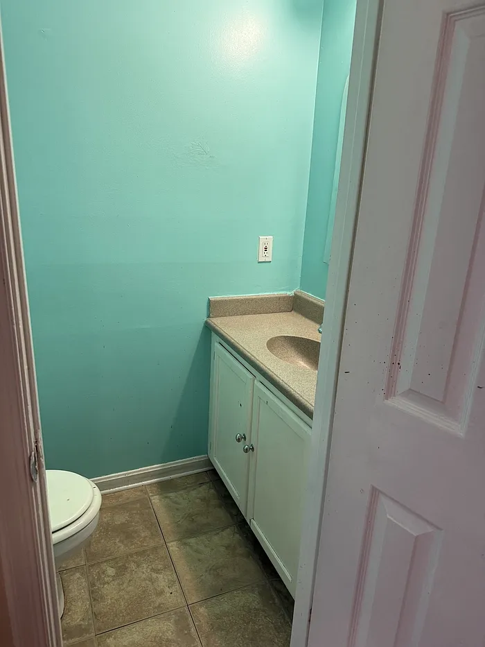 3 bed, 2.5 bath, $2,400 — Photo 3