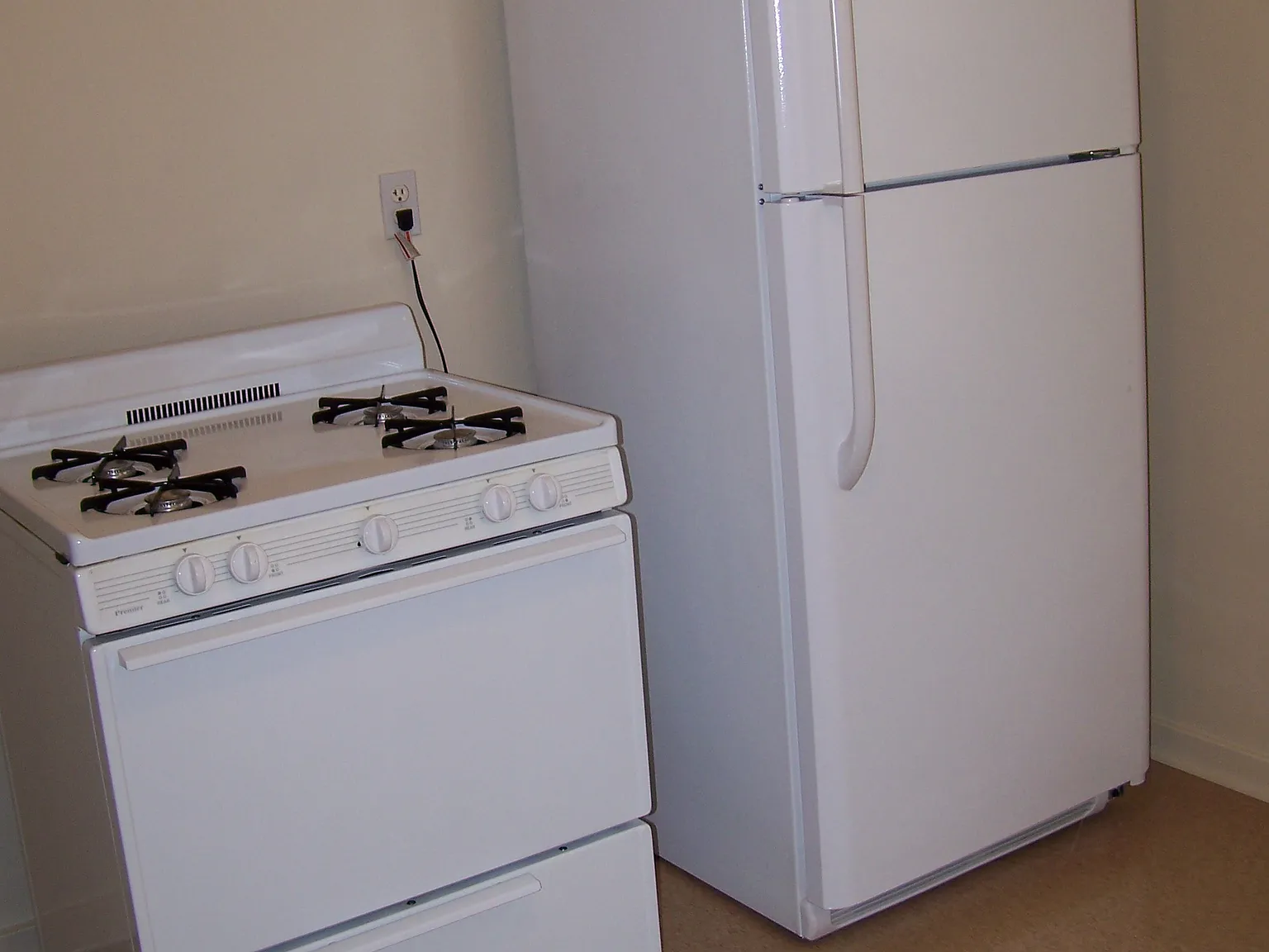 Studio, 500 sqft, $850 — Photo 3