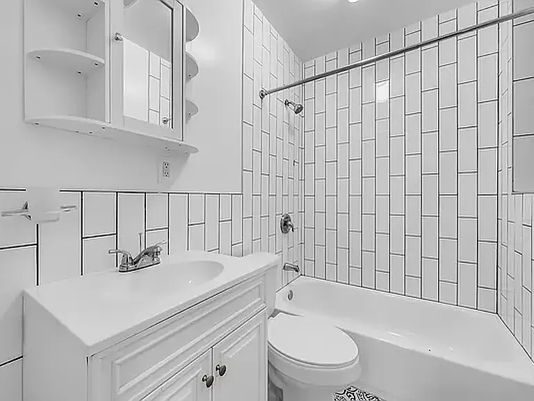 172 Utica Ave #2LK — Photo 7