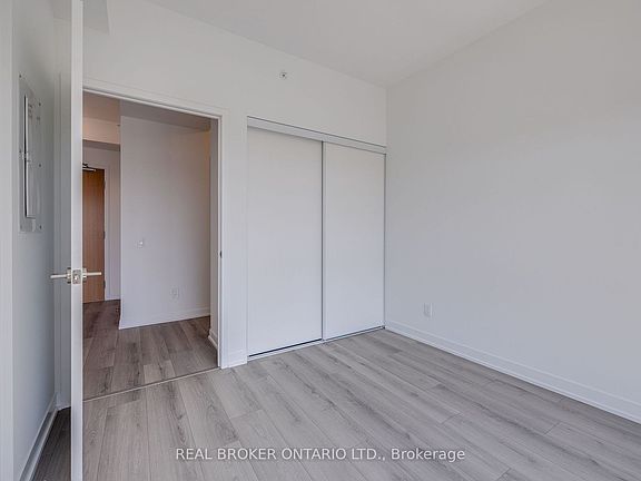 4th image of 1787 Saint Clair Ave W #723