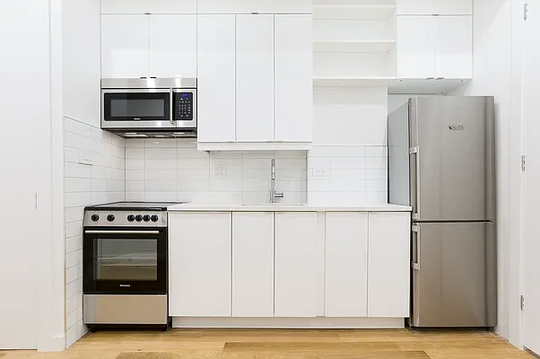 Rented by REAL New York | media 34