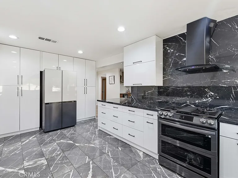 41201 Laidlaw Ln — Photo 7