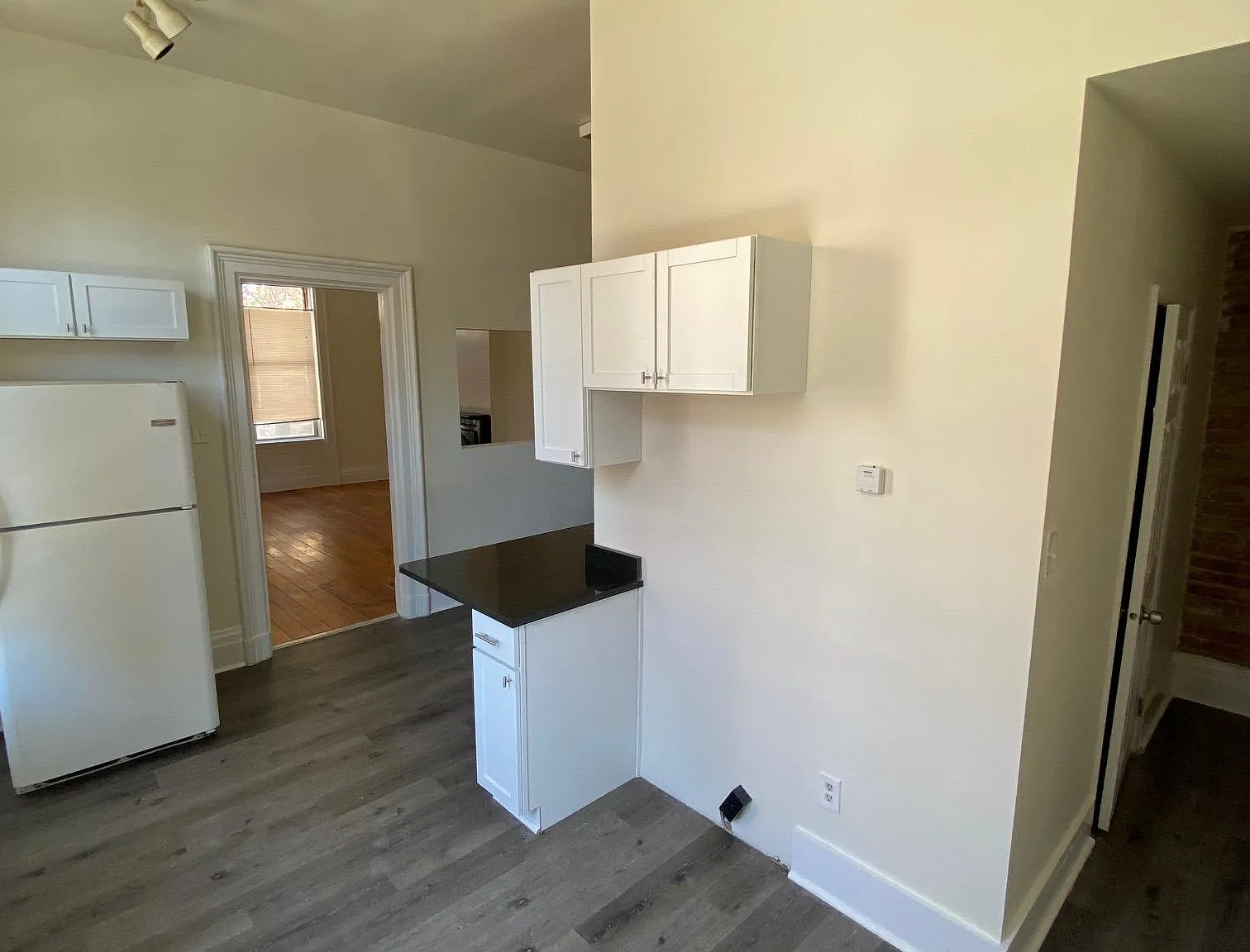 6 bed, 2.5 bath, $4,500 — Photo 4