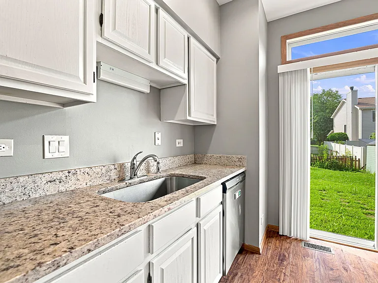 2554 Warm Springs Ln — Photo 10