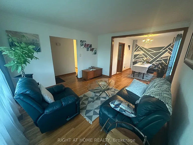 309 Queen Mary Dr — Photo 5